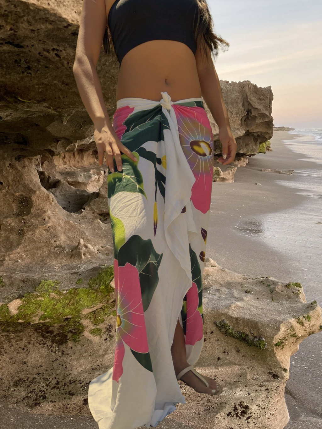 Iolana Sarong Pareo - White