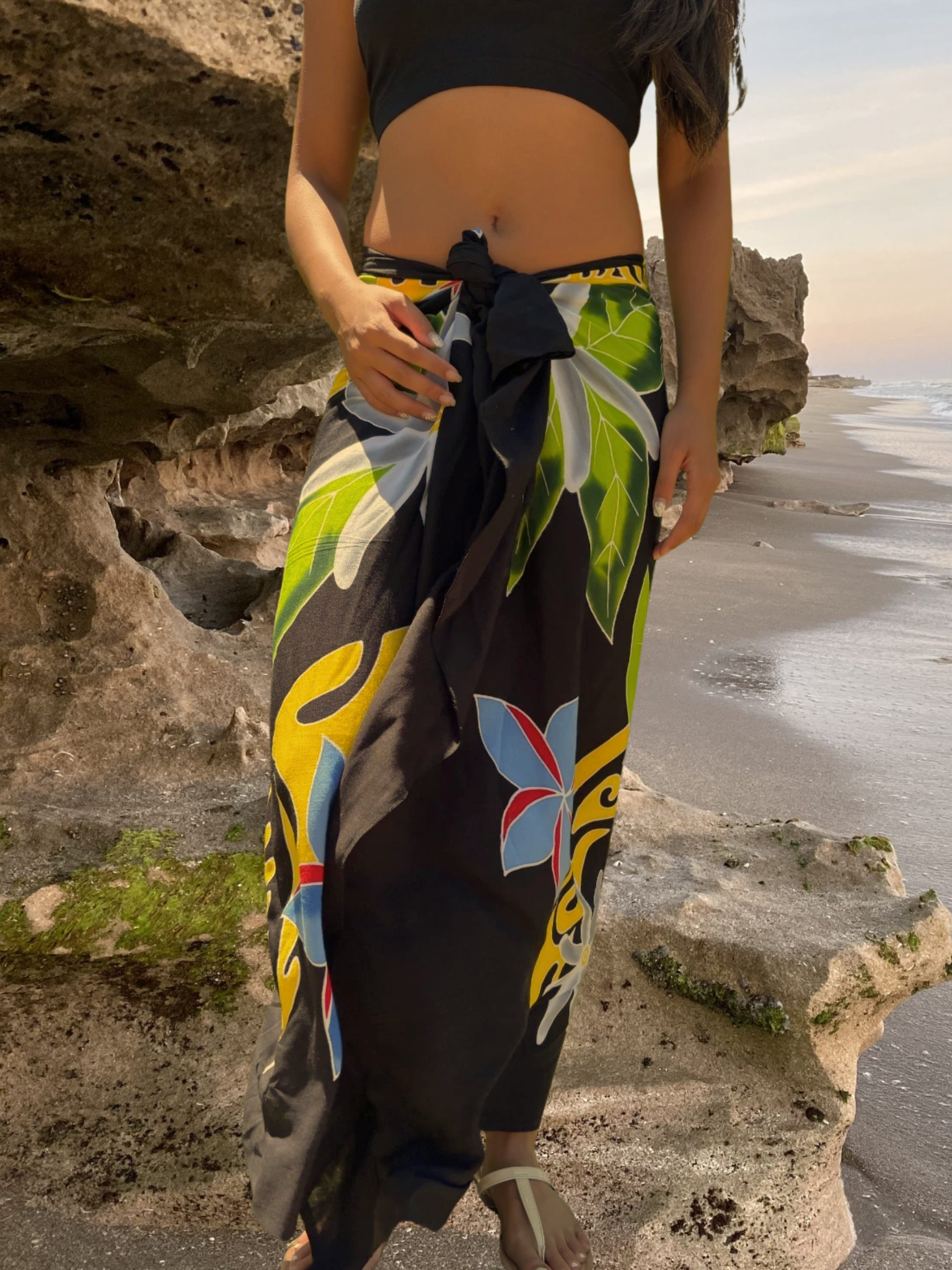 Mikala Sarong Pareo - Black