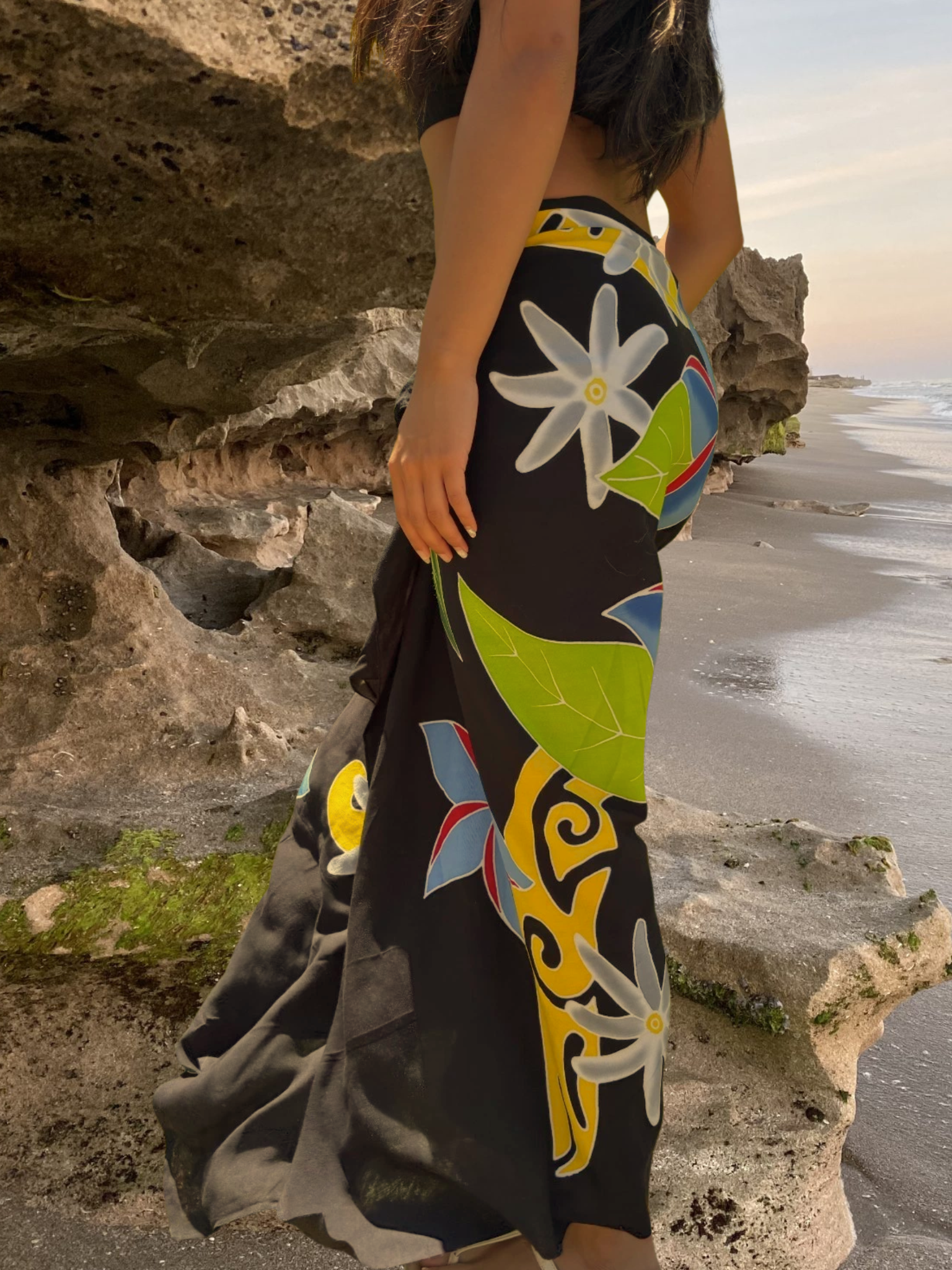 Mikala Sarong Pareo - Black