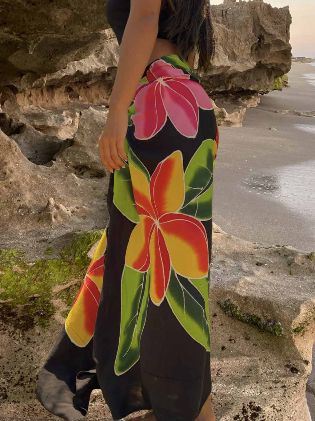 Haukea Sarong Pareo - Black