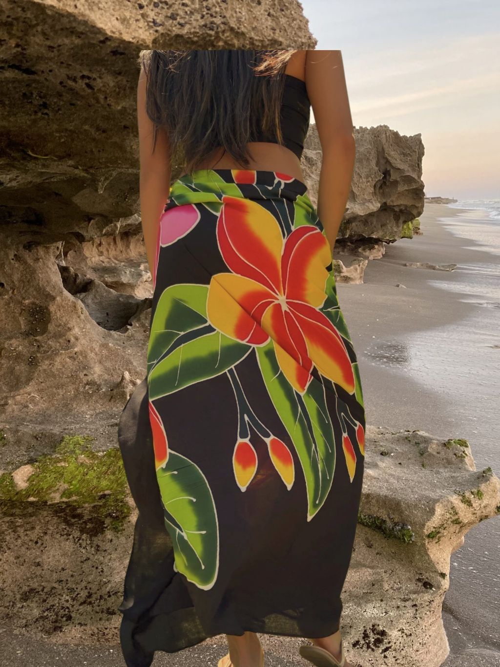 Haukea Sarong Pareo - Black