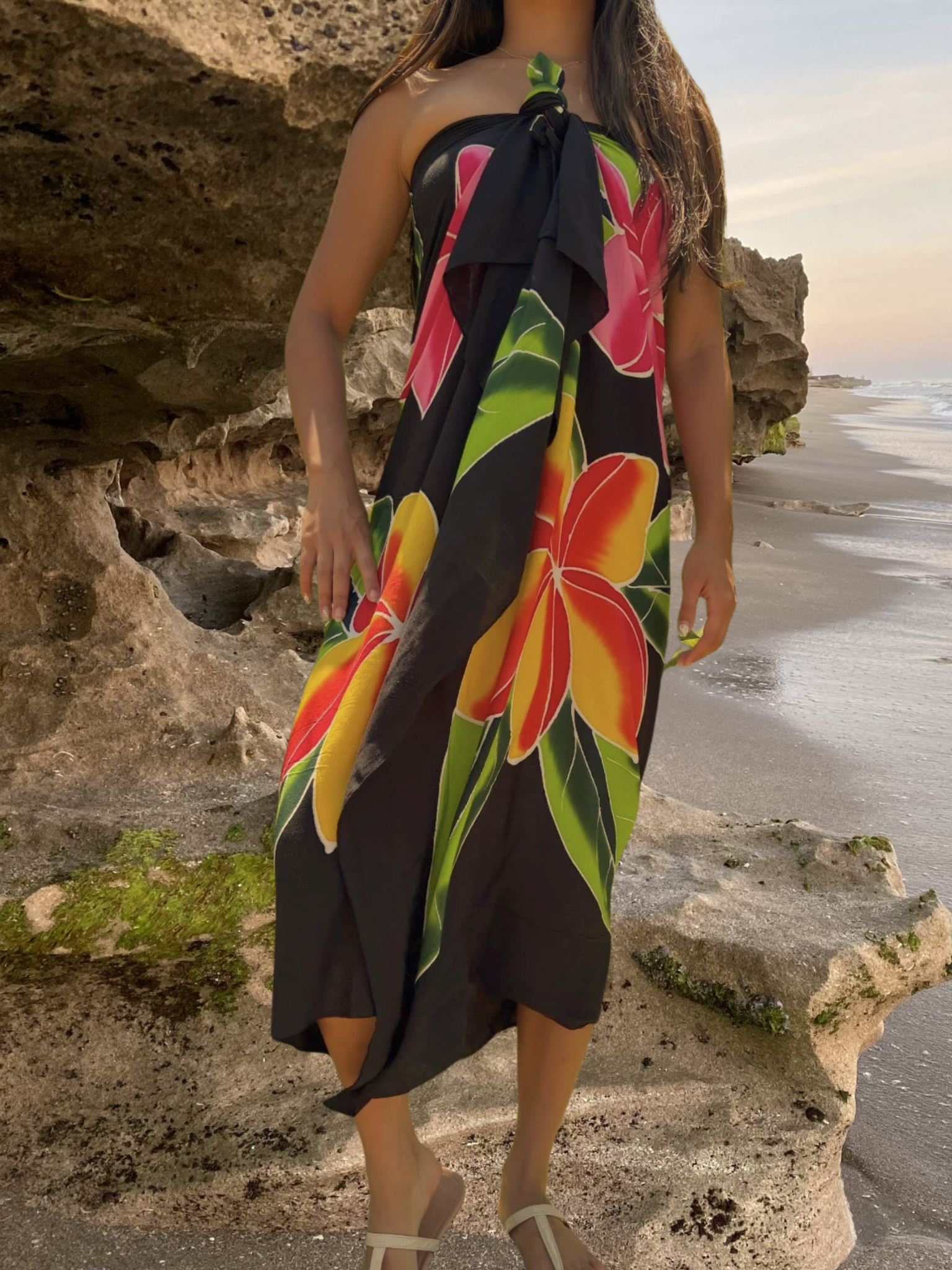 Haukea Sarong Pareo - Black