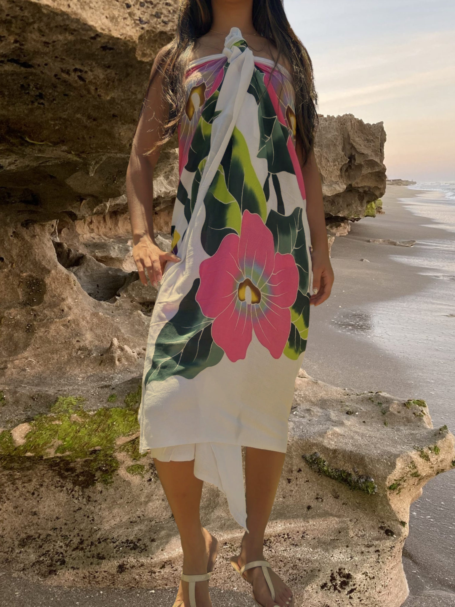 Iolana Sarong Pareo - White