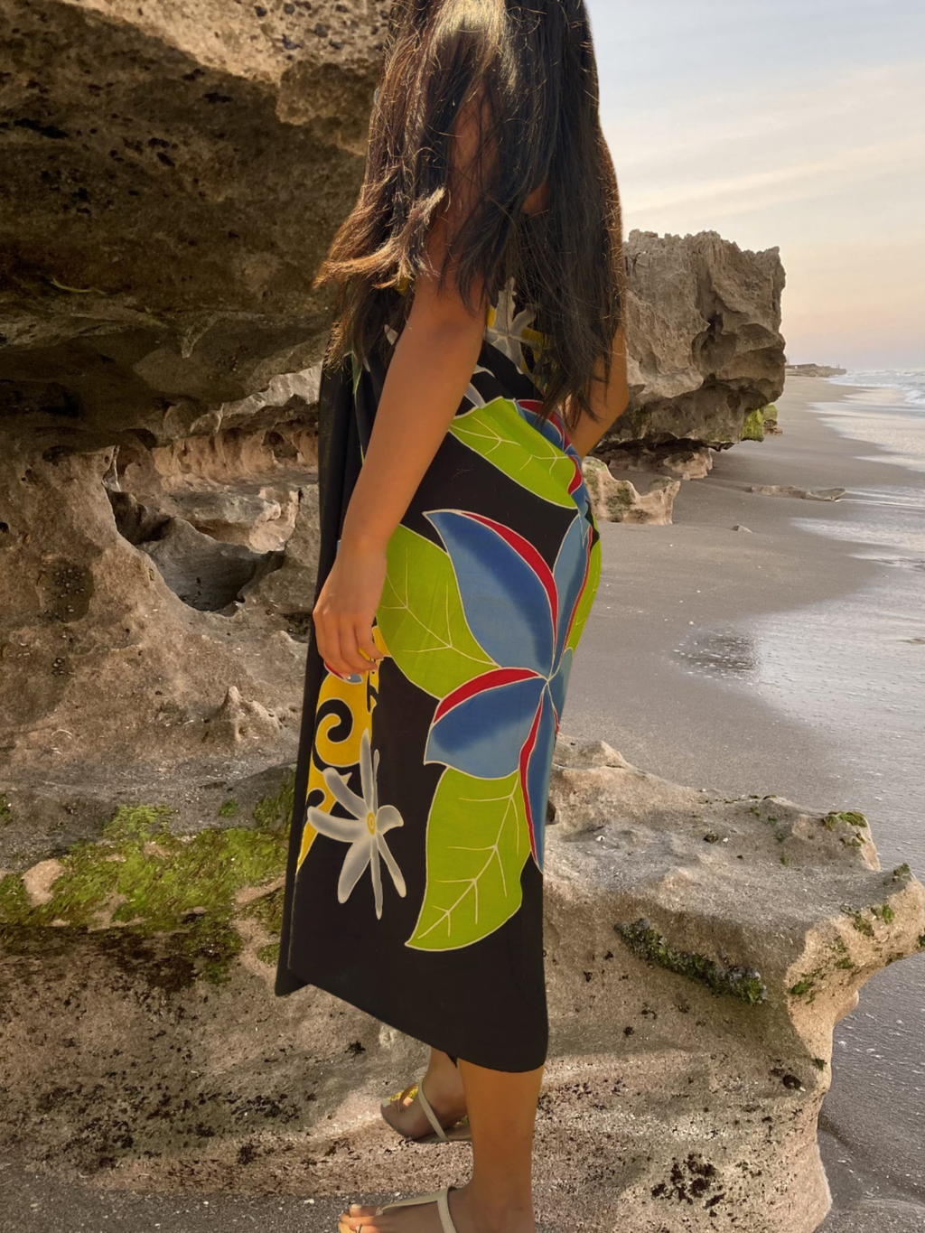 Mikala Sarong Pareo - Black