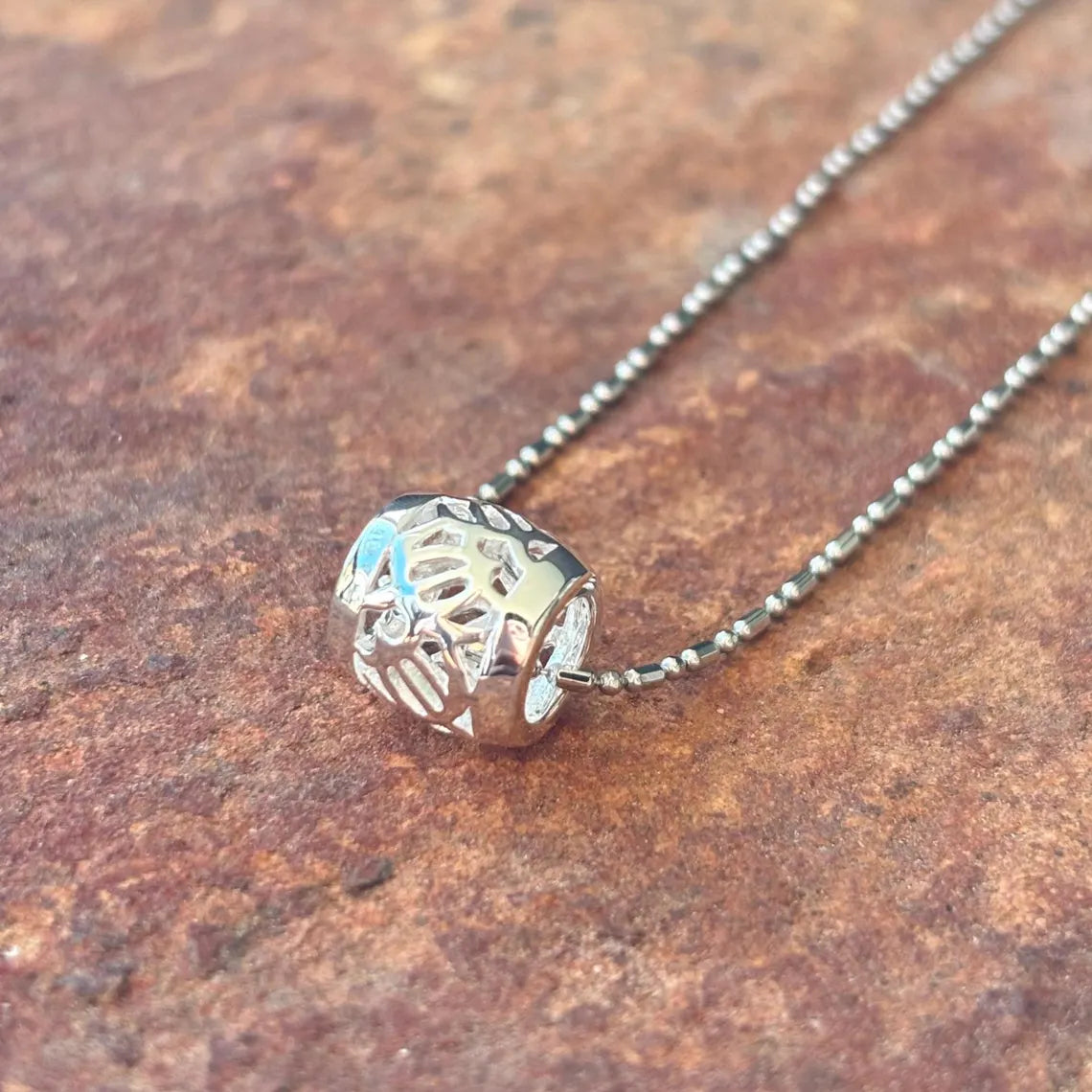 Honu Barrel Pendant - Silver