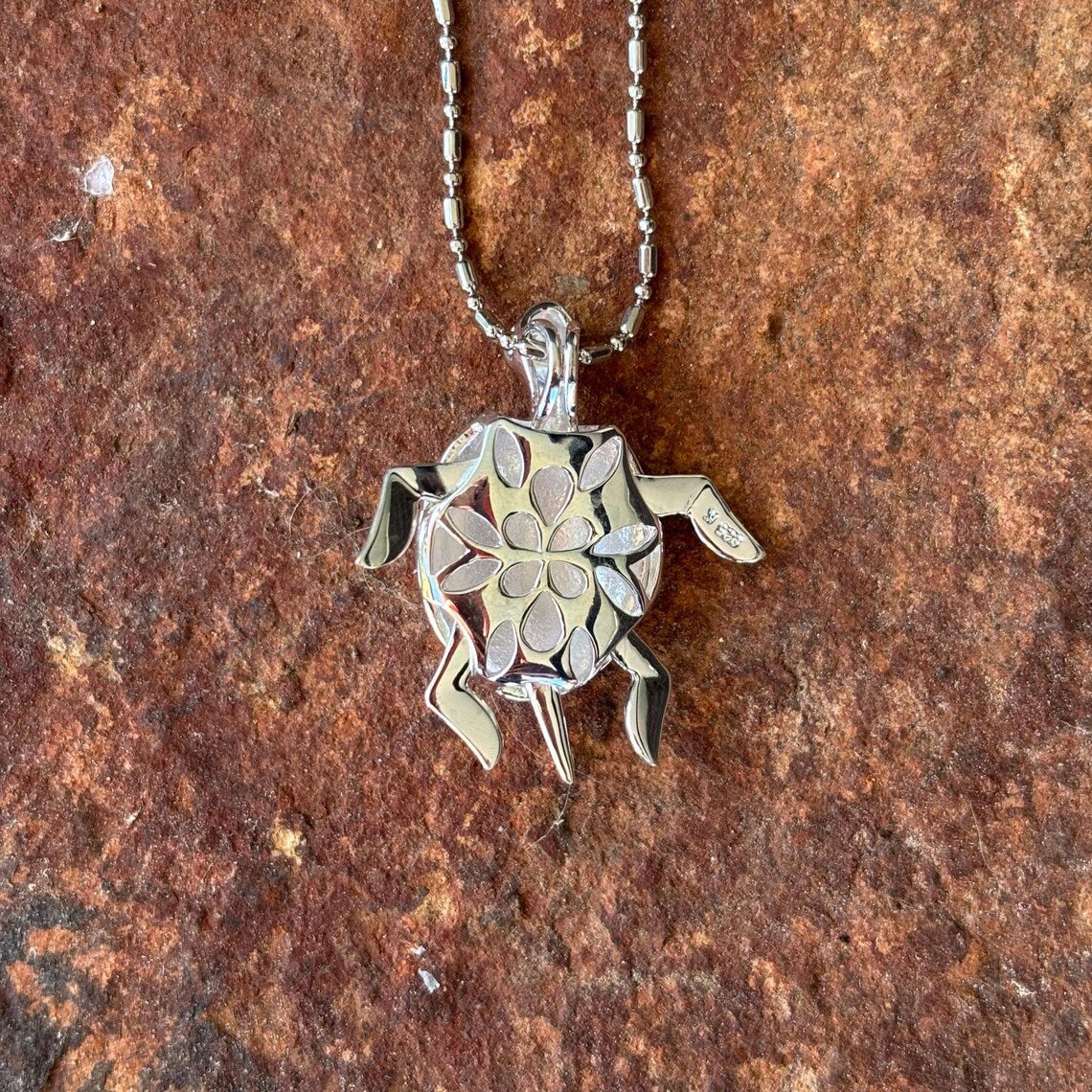 Honu Mobile Pendant - Silver