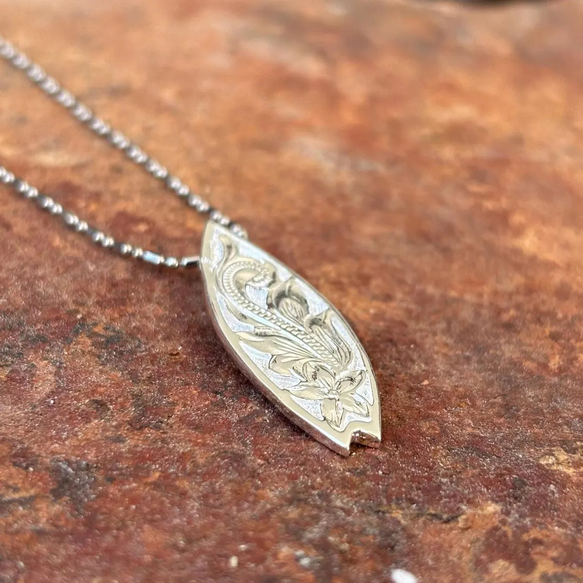 Scroll Surfboard Pendant - Silver