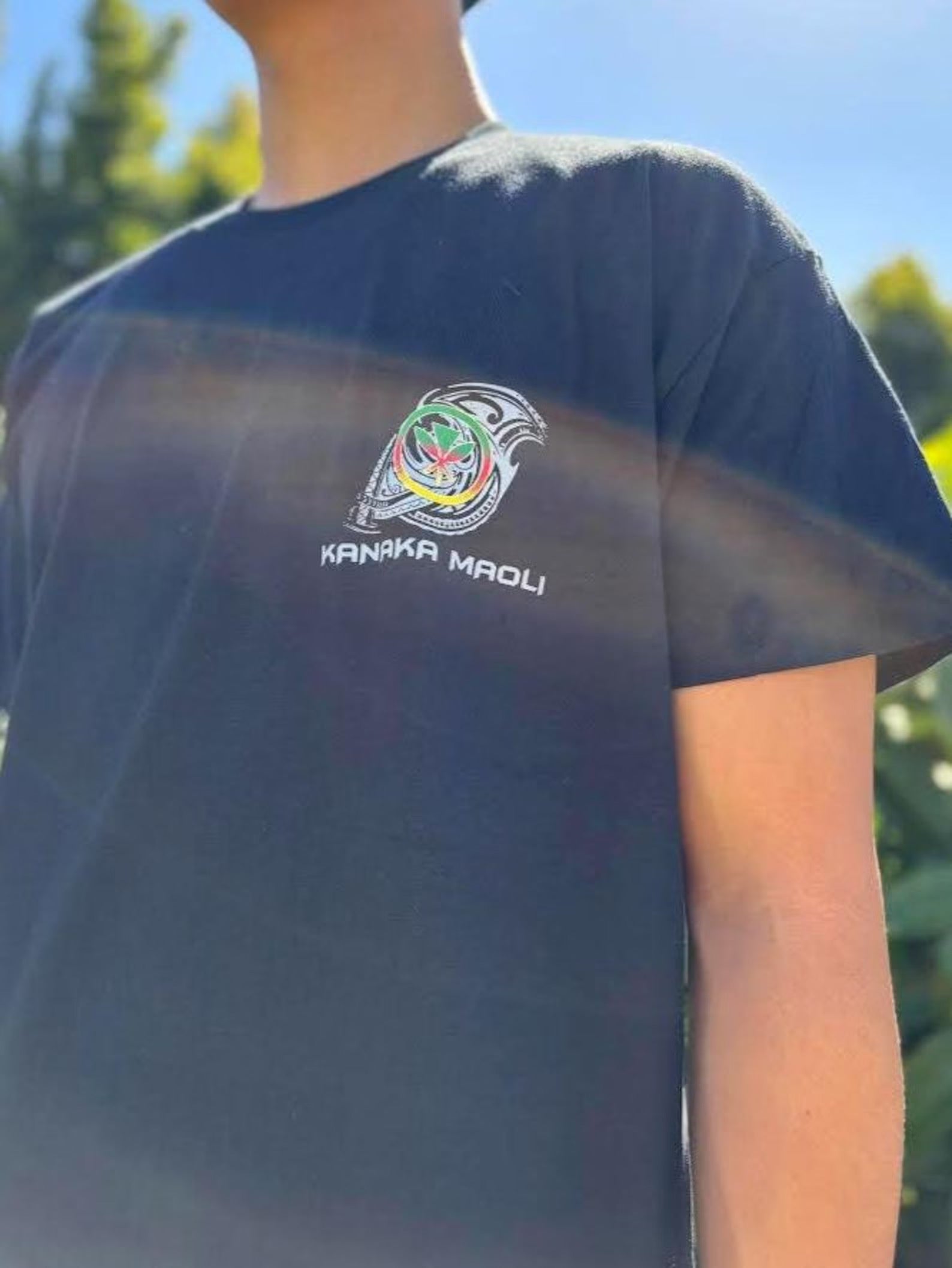 Kanaka Maoli Seal Graphic Tee - Black & White