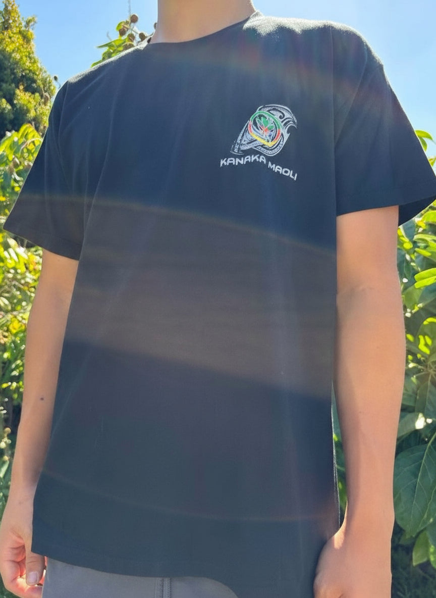 Kanaka Maoli Seal Graphic Tee - Black & White