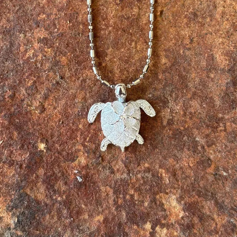 Honu Plumeria Pendant - Silver