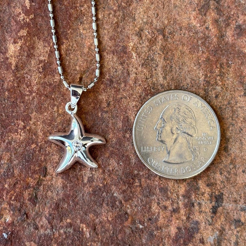 Star Fish Pendant - Silver