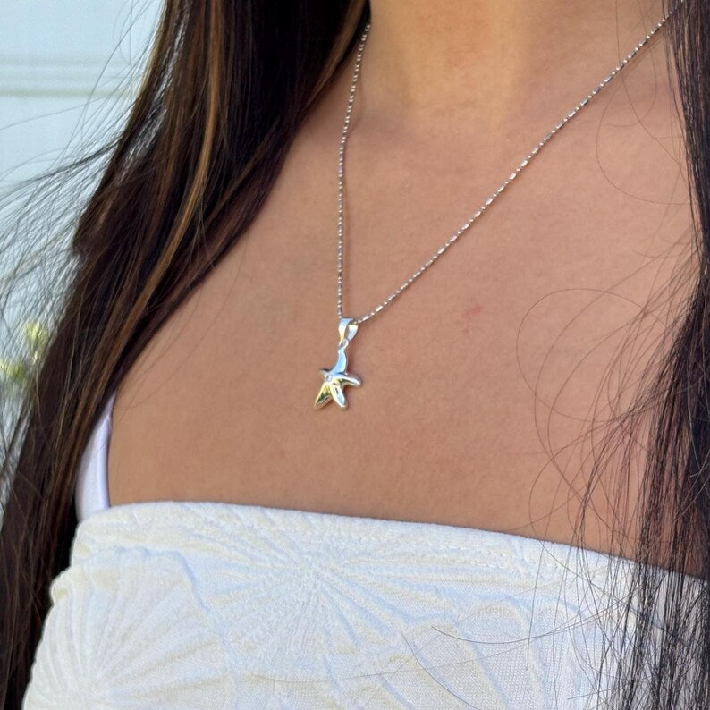 Star Fish Pendant - Silver