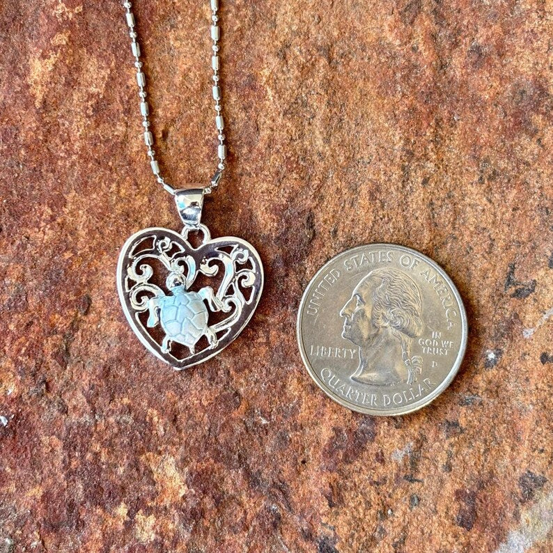 Heart w/ Honu Pendant - Silver