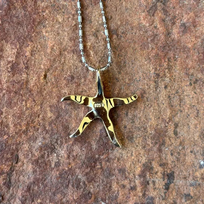 Star Fish Pendant - Gold
