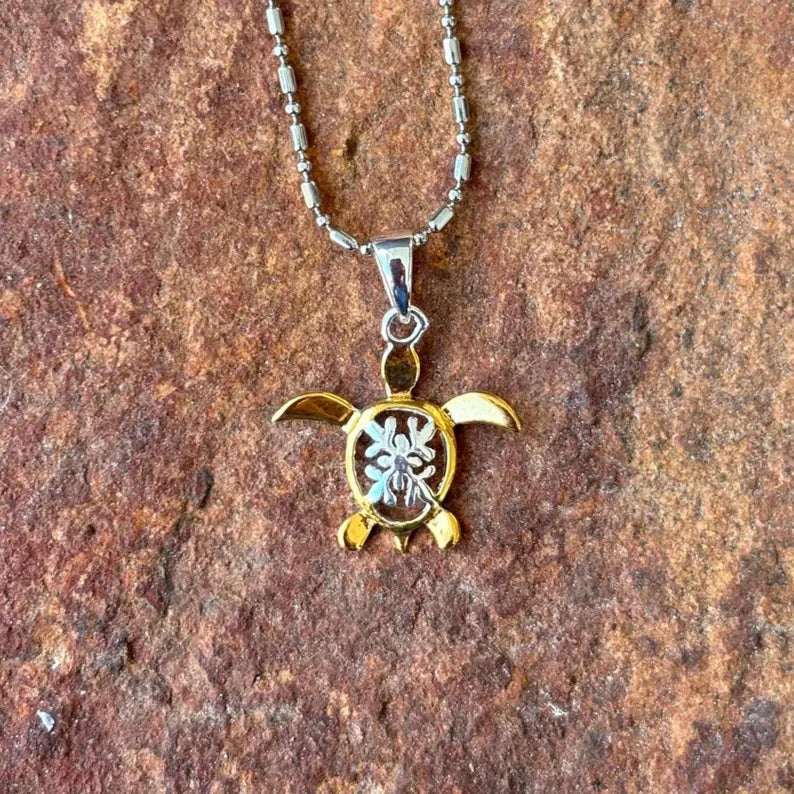 Two Tone Honu Pendant - Silver & Gold