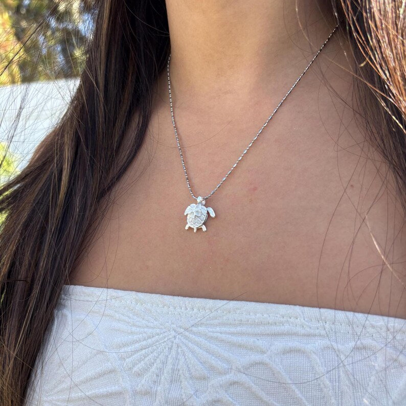 Honu Plumeria Pendant - Silver