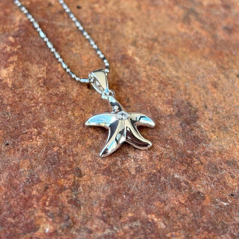 Star Fish Pendant - Silver