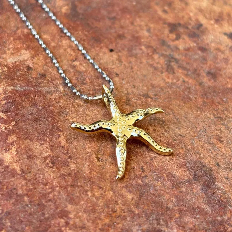 Star Fish Pendant - Gold