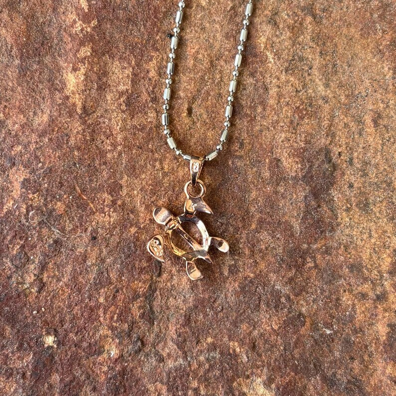 Honu Pendant - Rose Gold