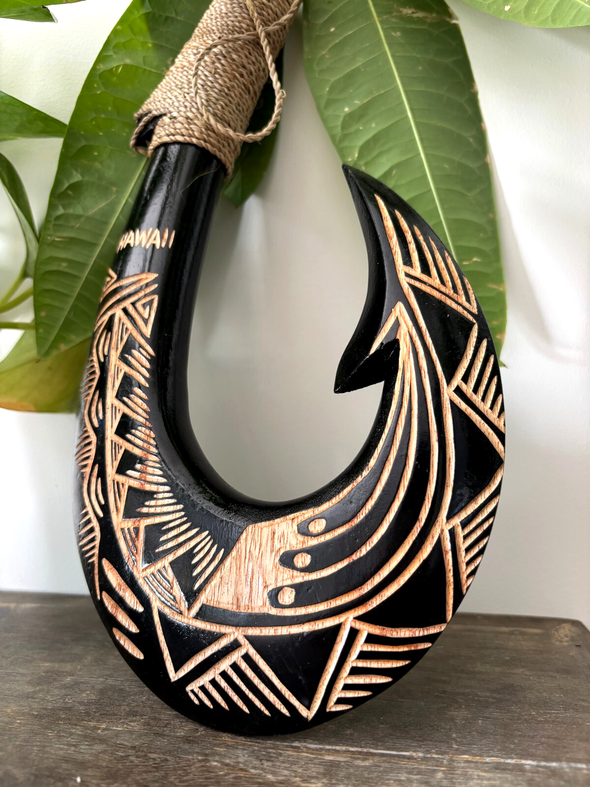 HAWAII Engraved Wooden Fish Hook - Black