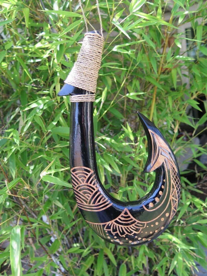 HAWAII Engraved Wooden Fish Hook - Black