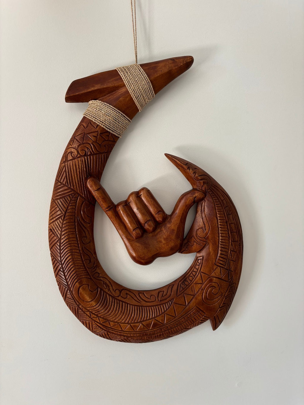 Shaka Wood Premium Fish Hook - Brown