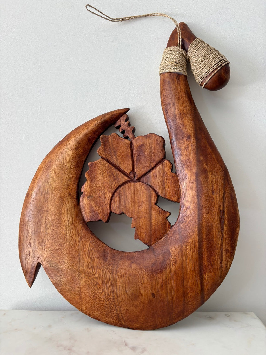 Hibiscus Wood Premium Fish Hook - Brown