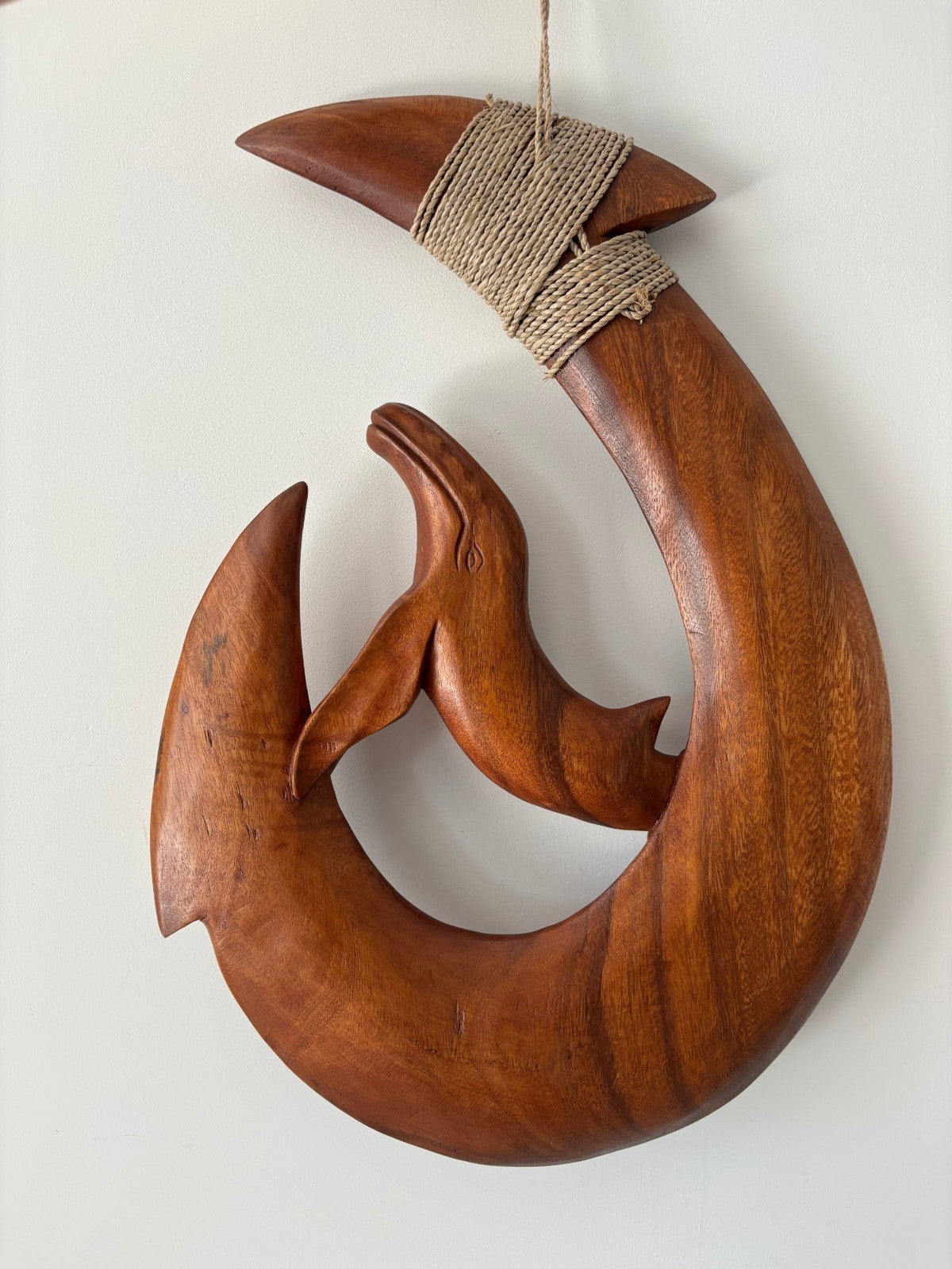 Whale Wood Premium Fish Hook - Brown