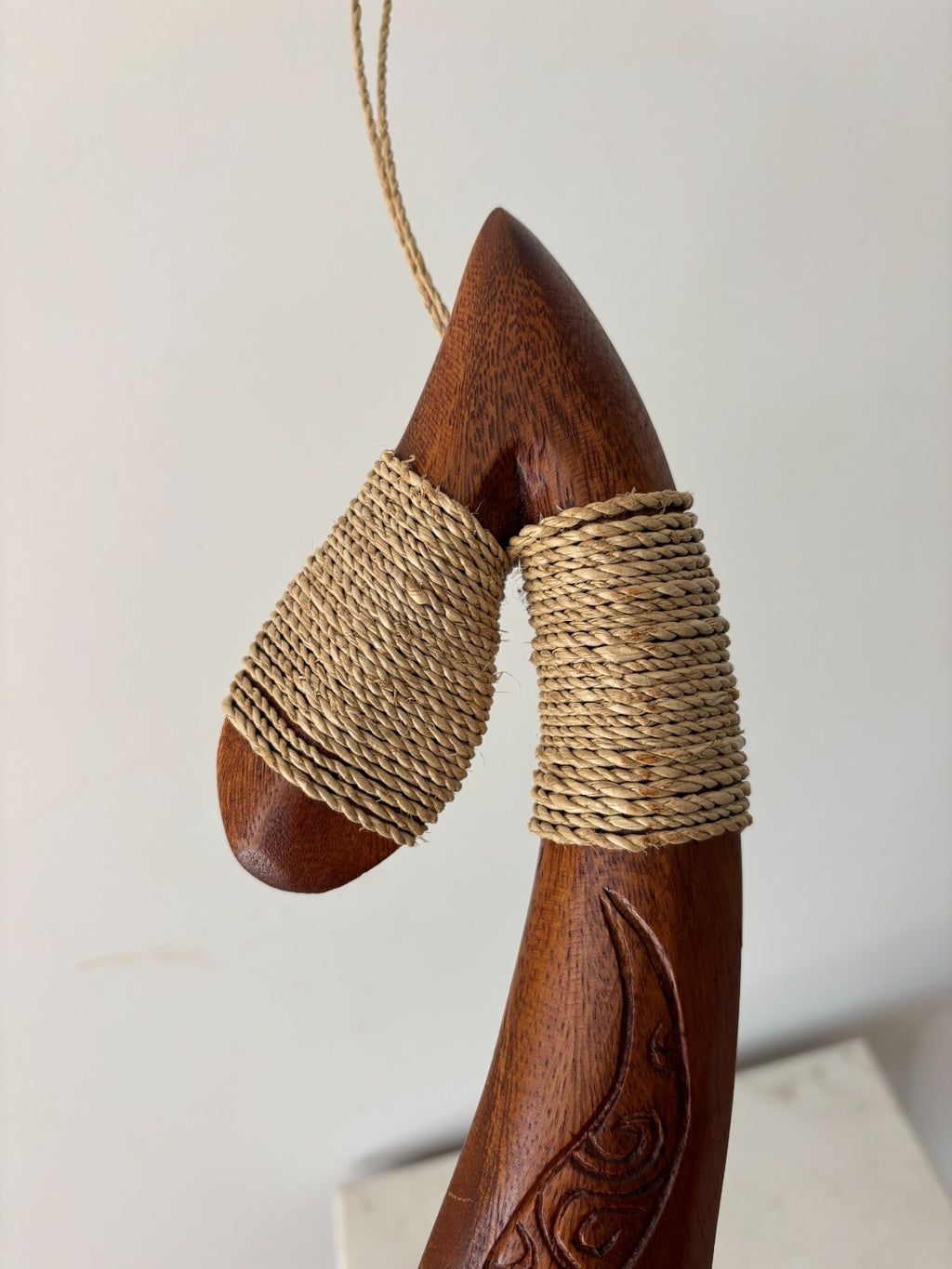 ALOHA Wood Premium Fish Hook - Brown