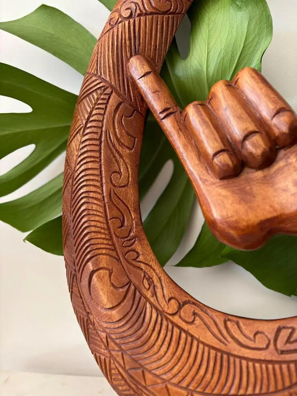 Shaka Wood Premium Fish Hook - Brown