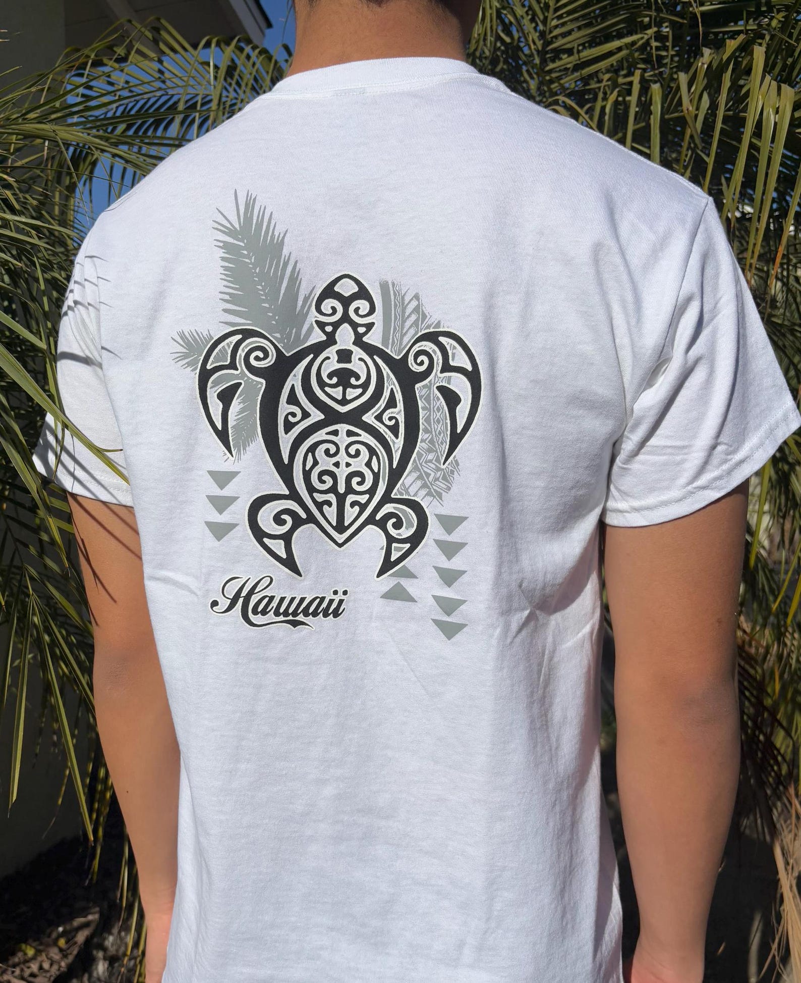 Tribal Honu Graphic Tee - White