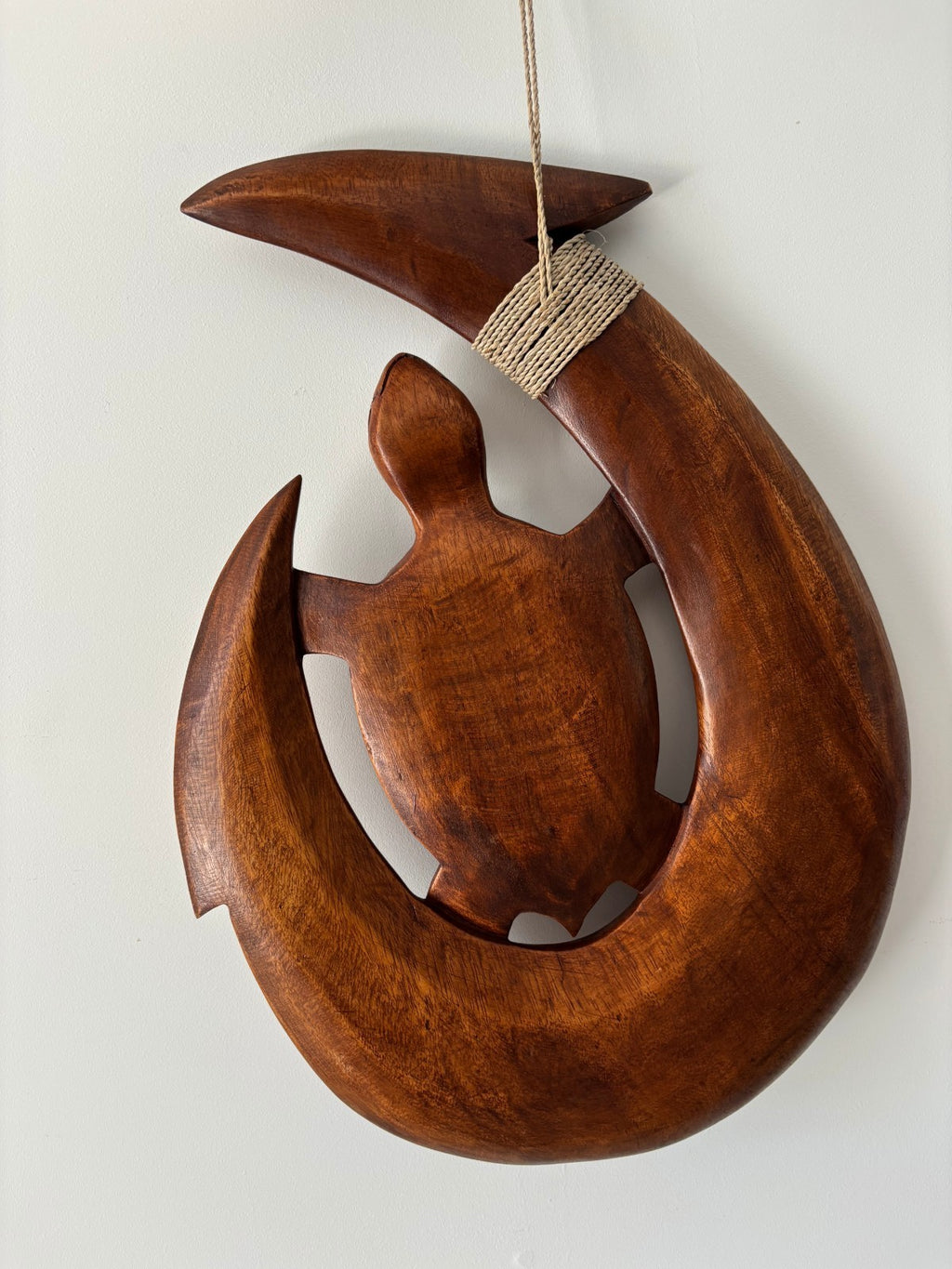 Honu Engraved Wood Premium Fish Hook - Brown