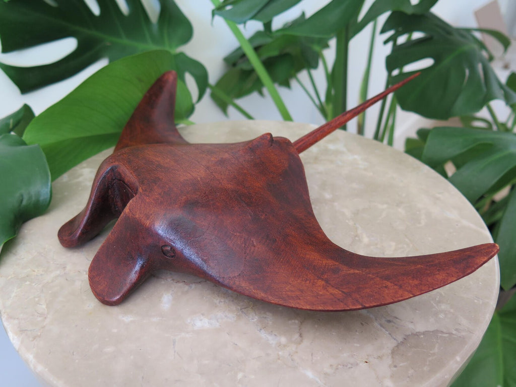 Manta Ray Statue