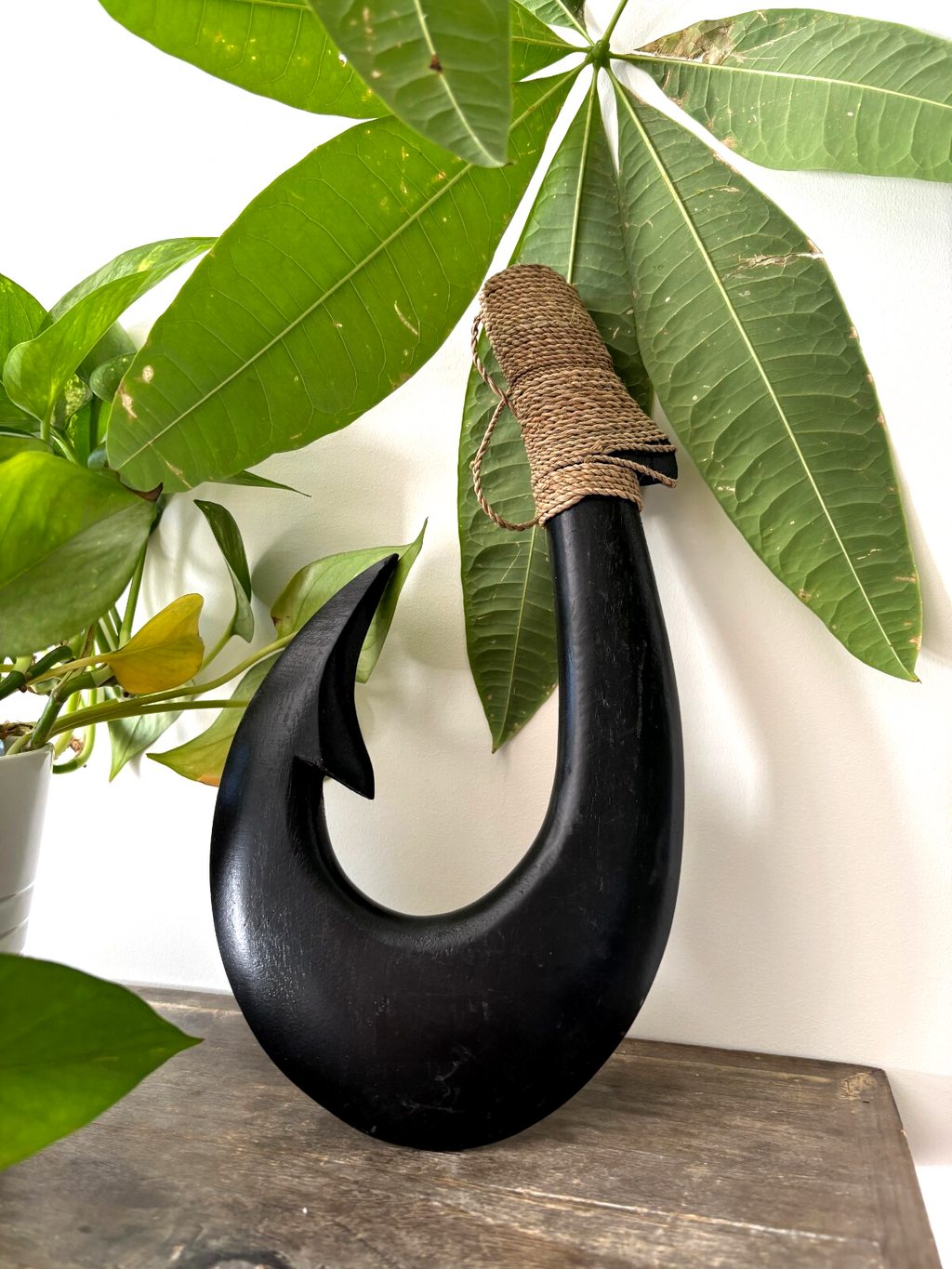 HAWAII Engraved Wooden Fish Hook - Black