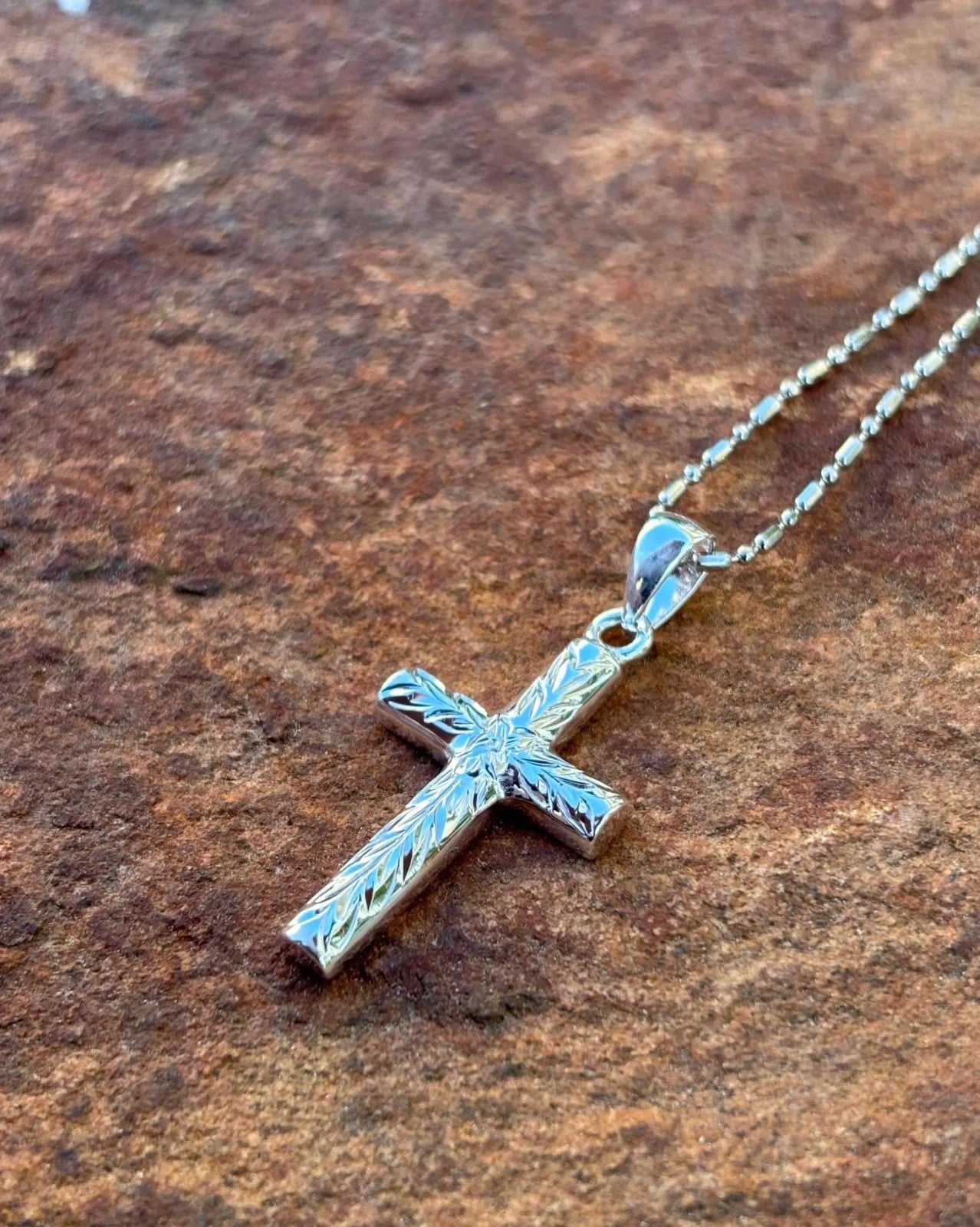 Maile Leaf Cross Pendant - Silver