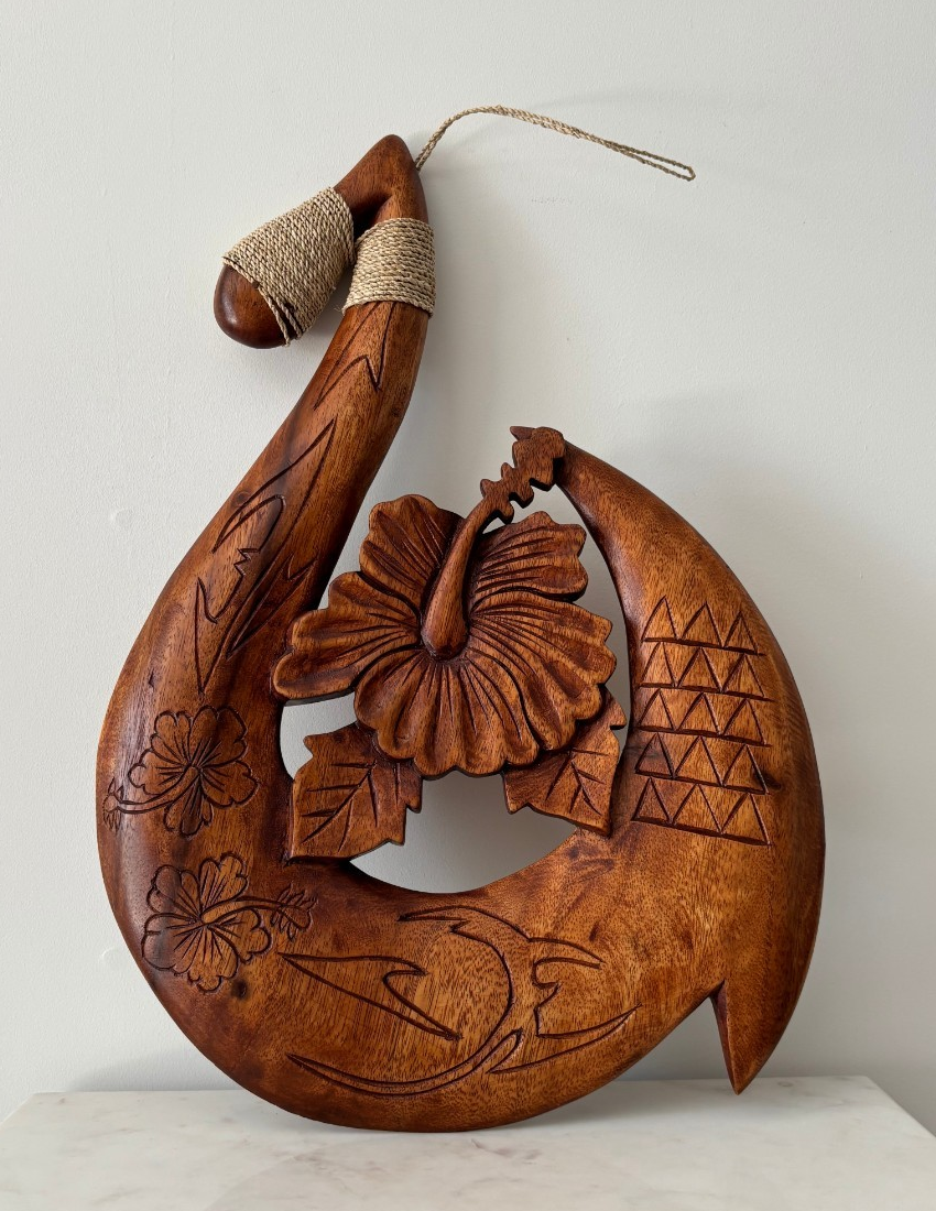 Hibiscus Wood Premium Fish Hook - Brown