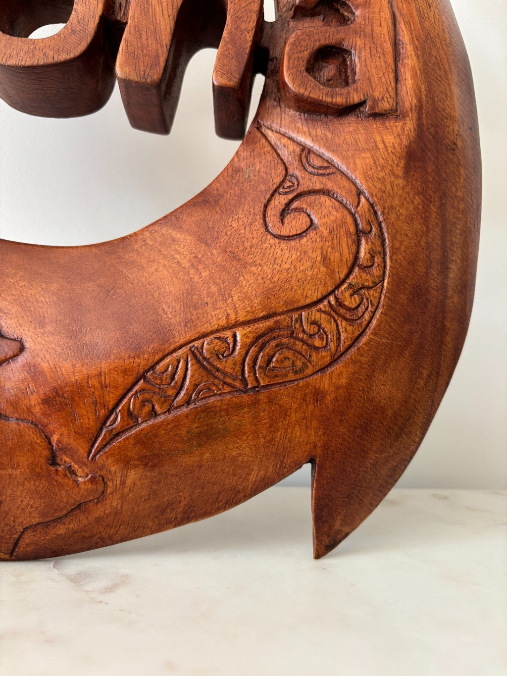 ALOHA Wood Premium Fish Hook - Brown