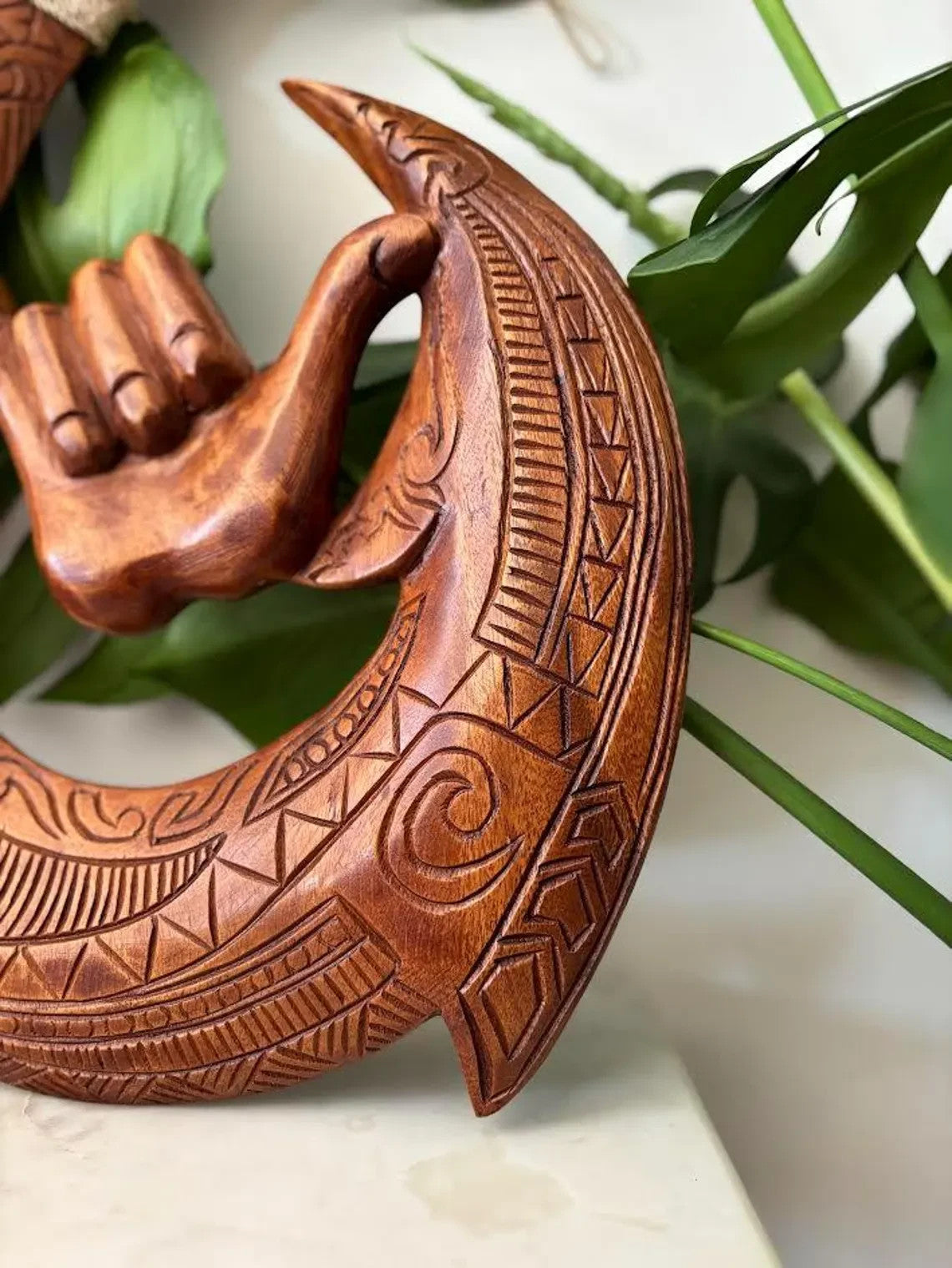 Shaka Wood Premium Fish Hook - Brown