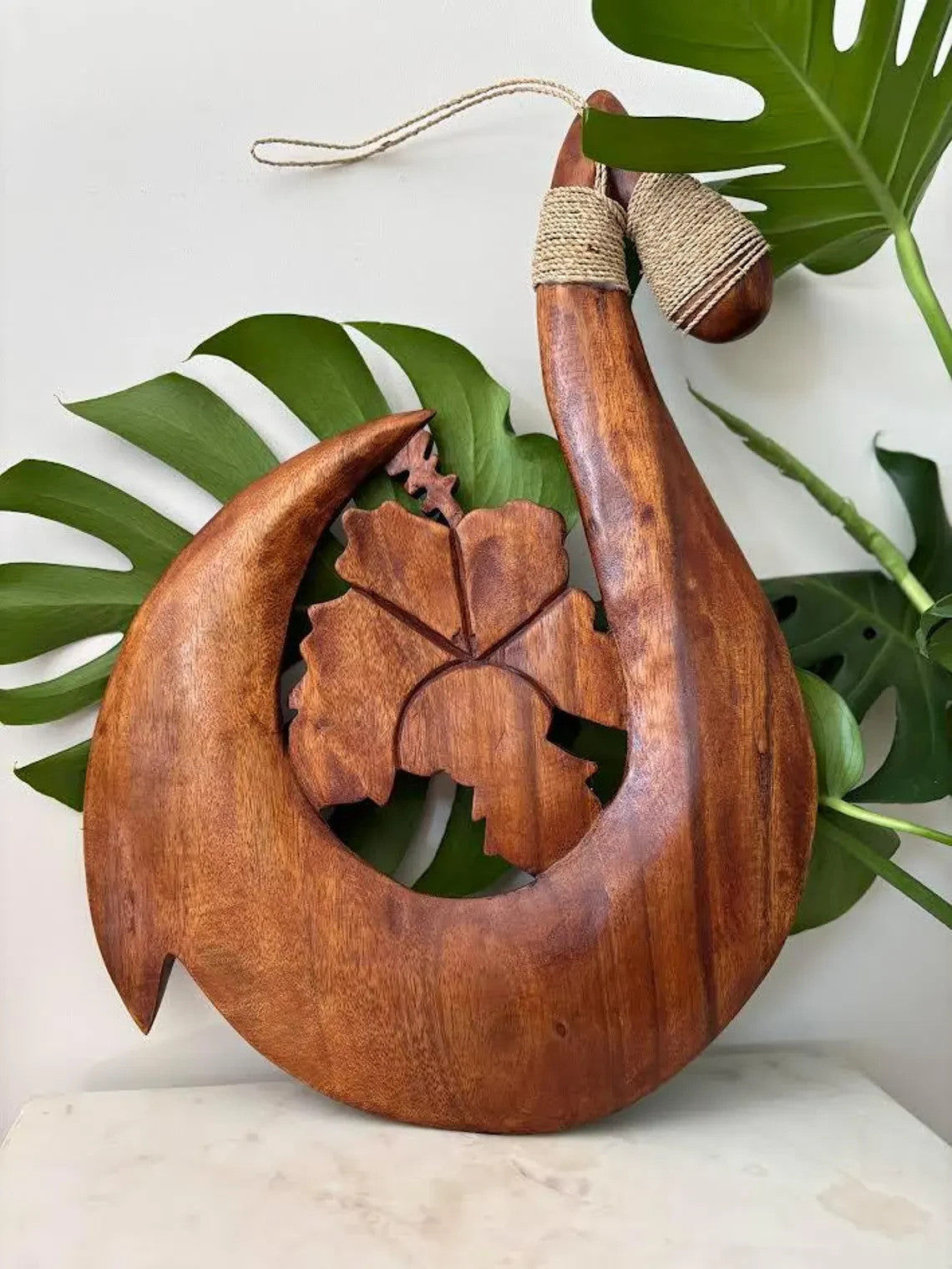 Hibiscus Wood Premium Fish Hook - Brown