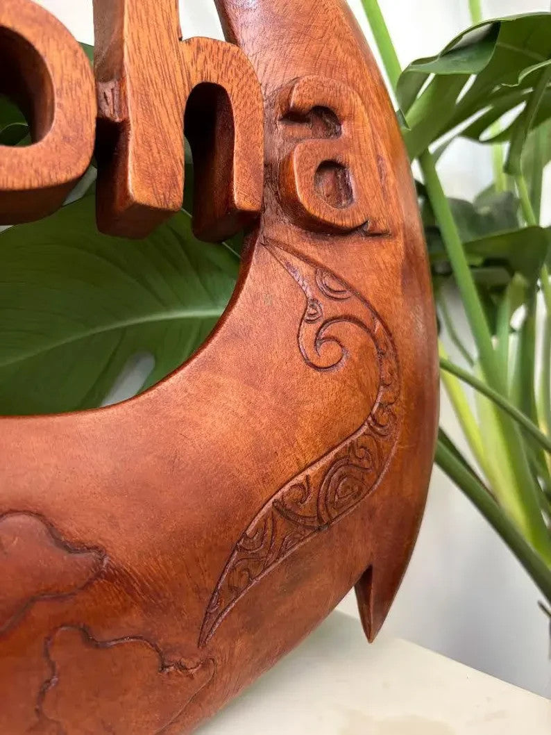 ALOHA Wood Premium Fish Hook - Brown