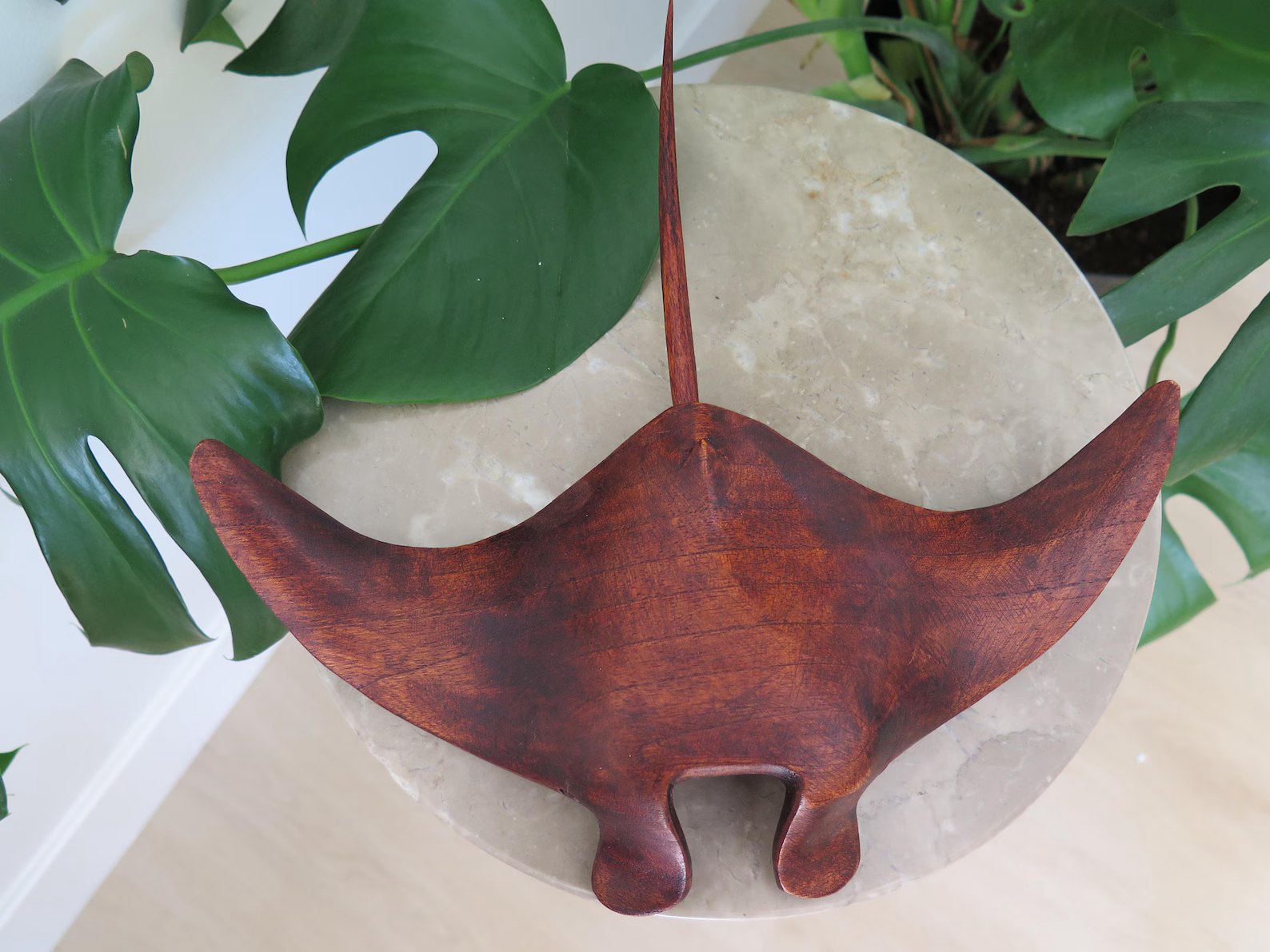 Manta Ray Statue