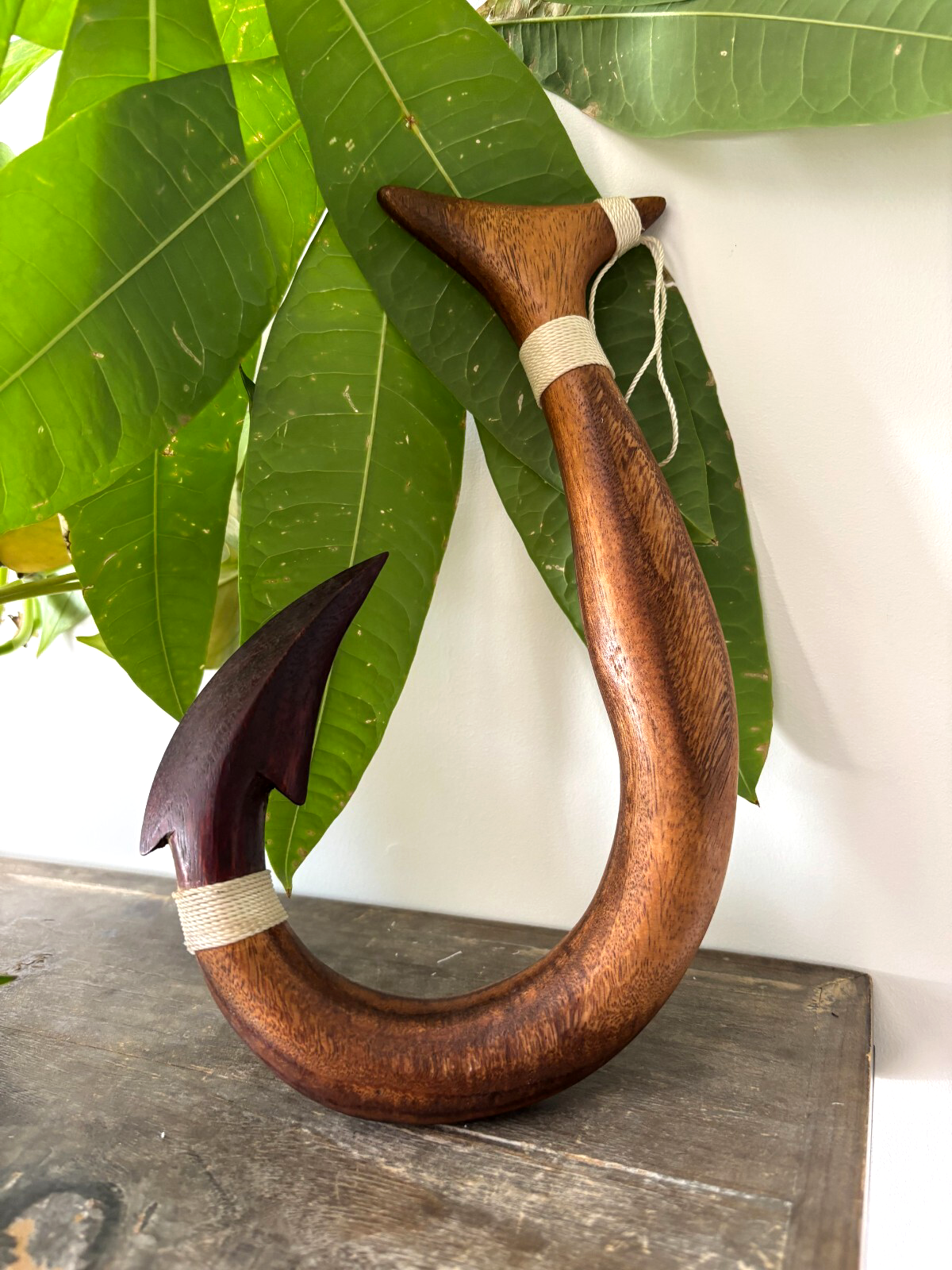 HAWAII Wooden Fish Hook - Brown