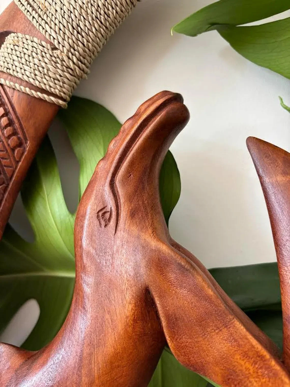 Whale Wood Premium Fish Hook - Brown