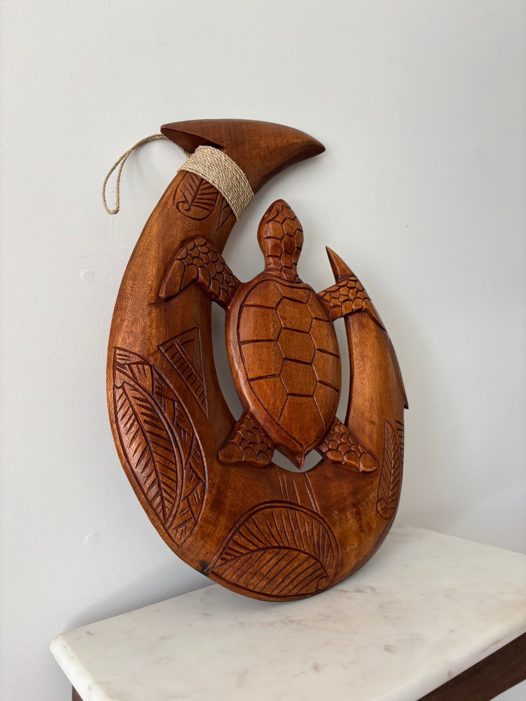 Honu Engraved Wood Premium Fish Hook - Brown