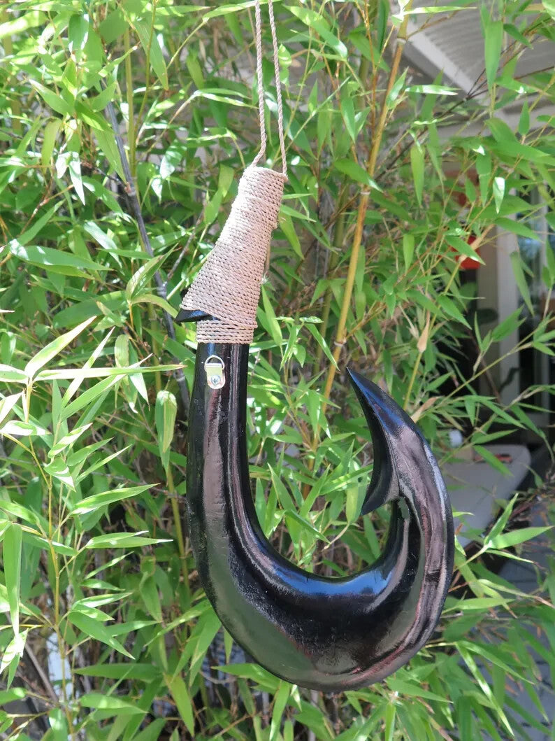 HAWAII Honu Engraved Wooden Fish Hook - Black