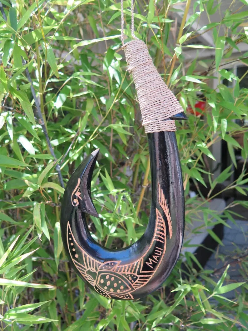 HAWAII Honu Engraved Wooden Fish Hook - Black