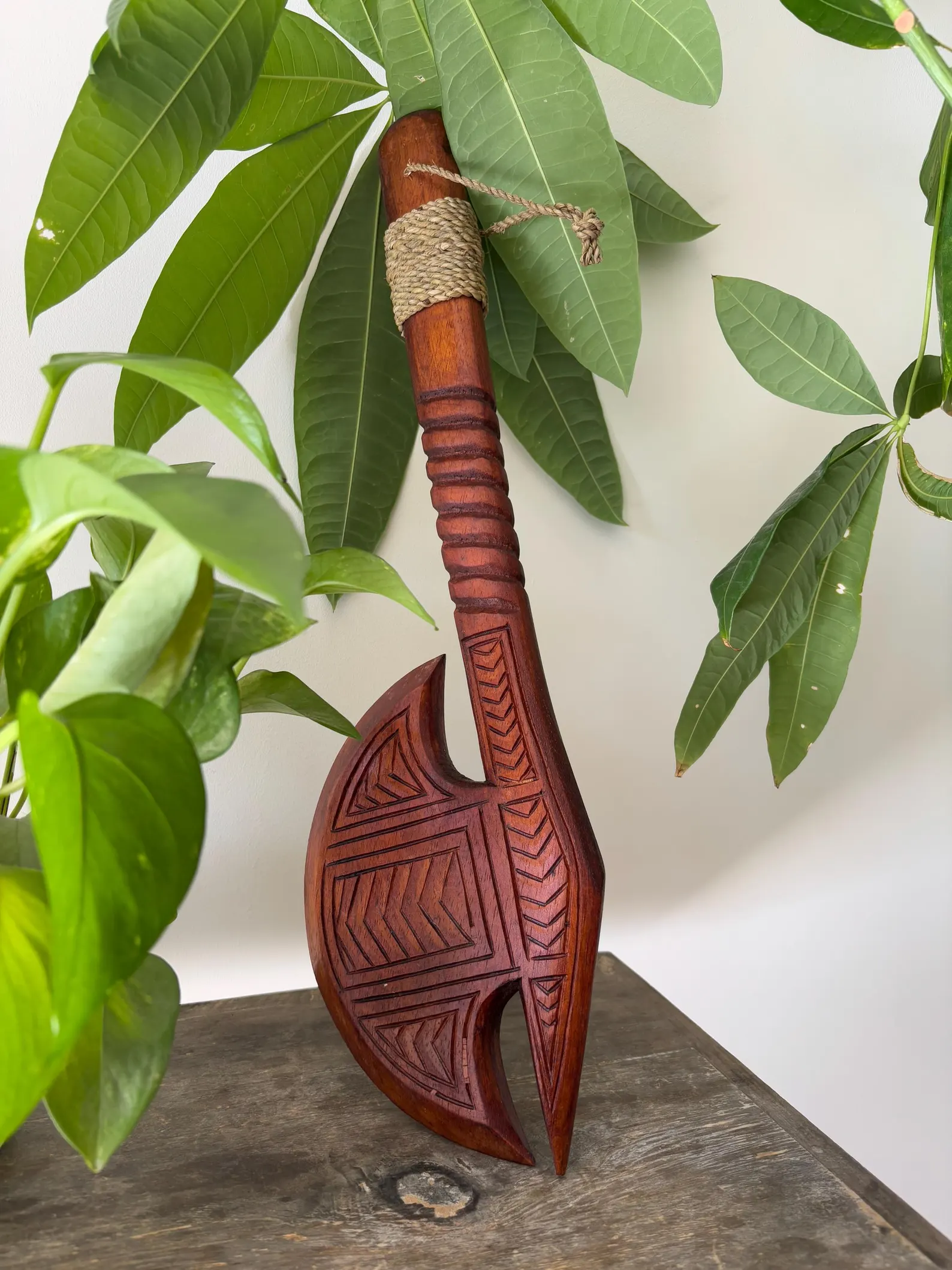 Engraved Axe Lei O Mano