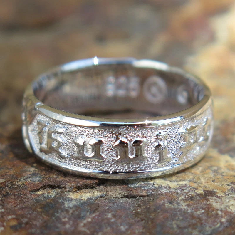 Ku'uipo Sweetheart Embossed Ring - Silver