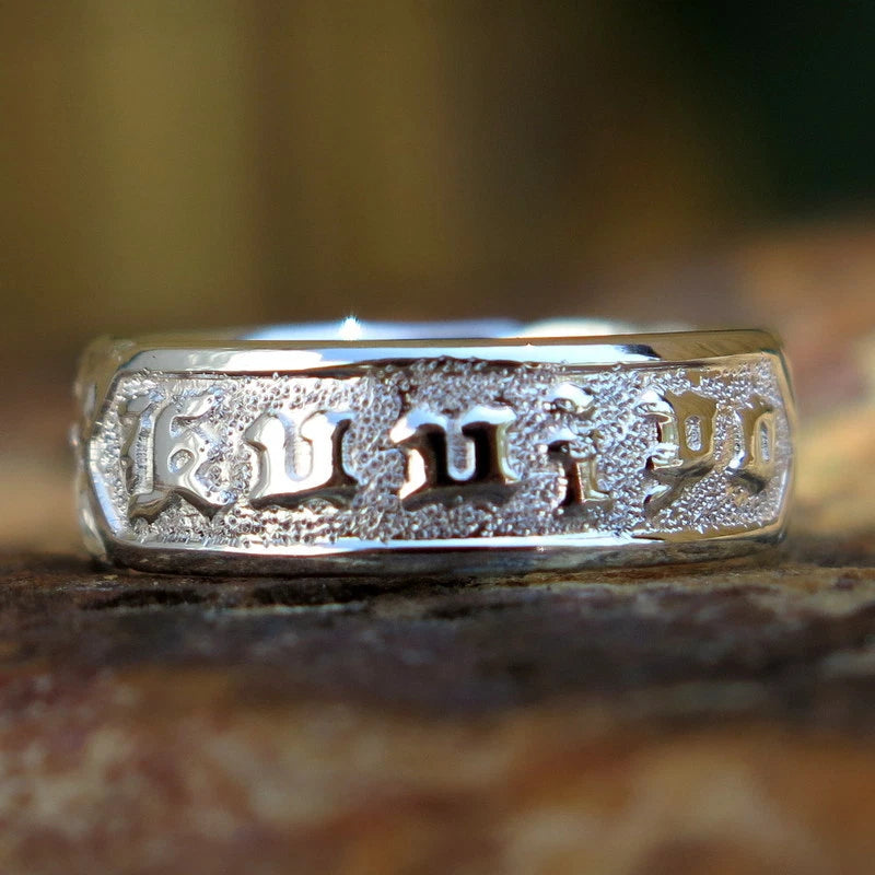 Ku'uipo Sweetheart Embossed Ring - Silver