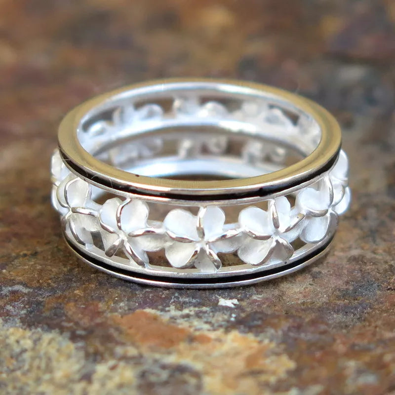 Plumeria Lei Border Ring - Silver